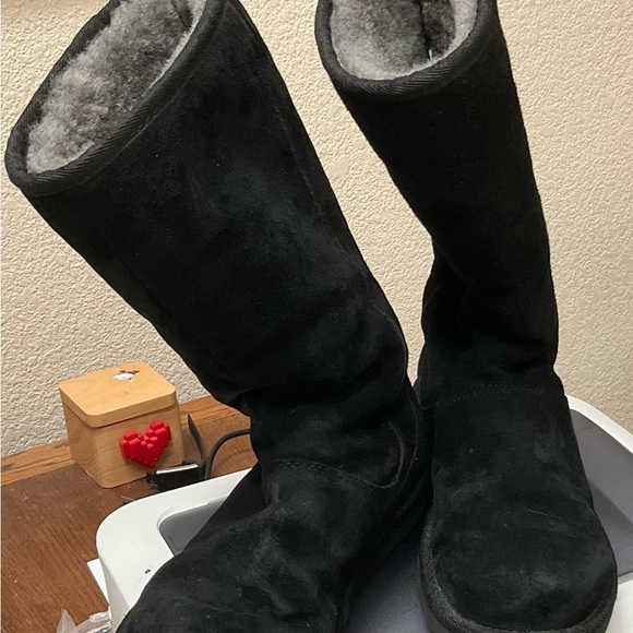 UGG Shoes - VTG UGG BOOT